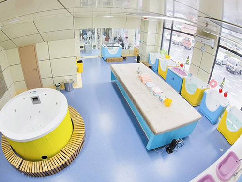 嬰兒洗浴中心
